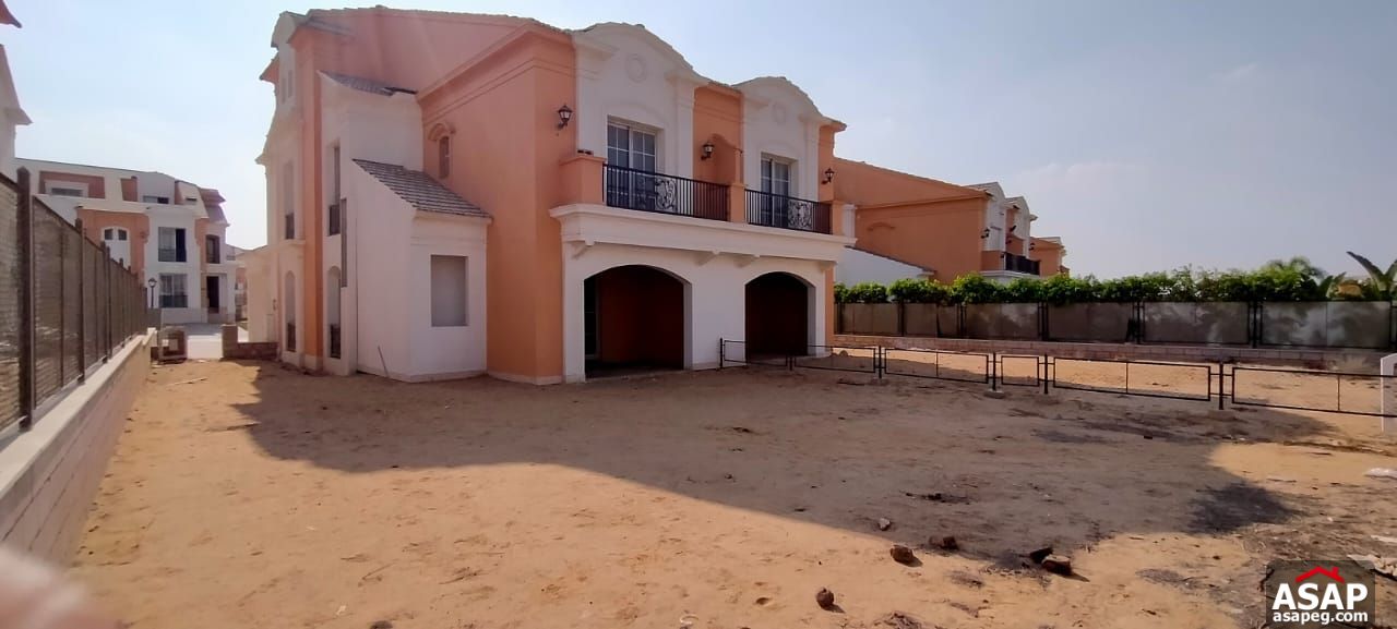 Twin House for Sale in Layan Sabbour Twin House for Sale in Layan Sabbour
