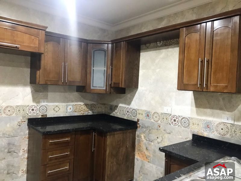 Apartment with Garden for Rent in Eastown Apartment with Garden for Rent in Eastown