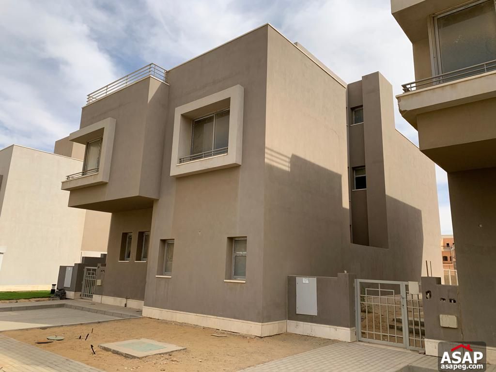 Villa for Sale in Village Gardens Katameya Villa for Sale in Village Gardens Katameya