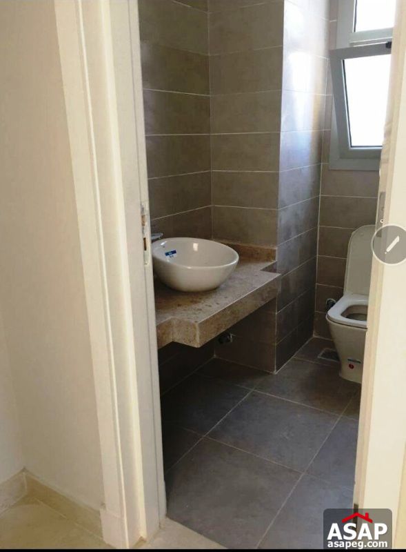 Studio for Rent in Village Gate Studio for Rent in Village Gate