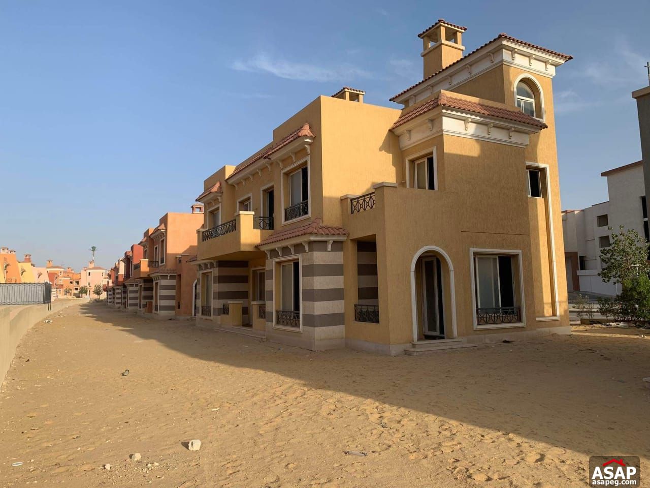 Villa for Sale in Nyoum Compound