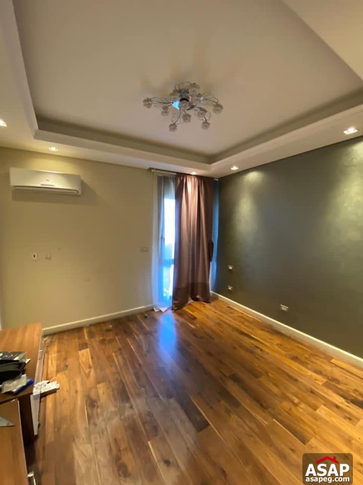 Duplex for Rent in Westown Duplex for Rent in Westown