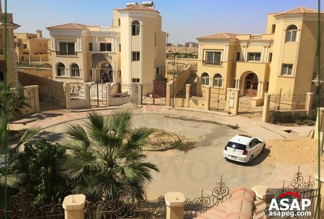 Villa for sale in Fountain Park New Cairo