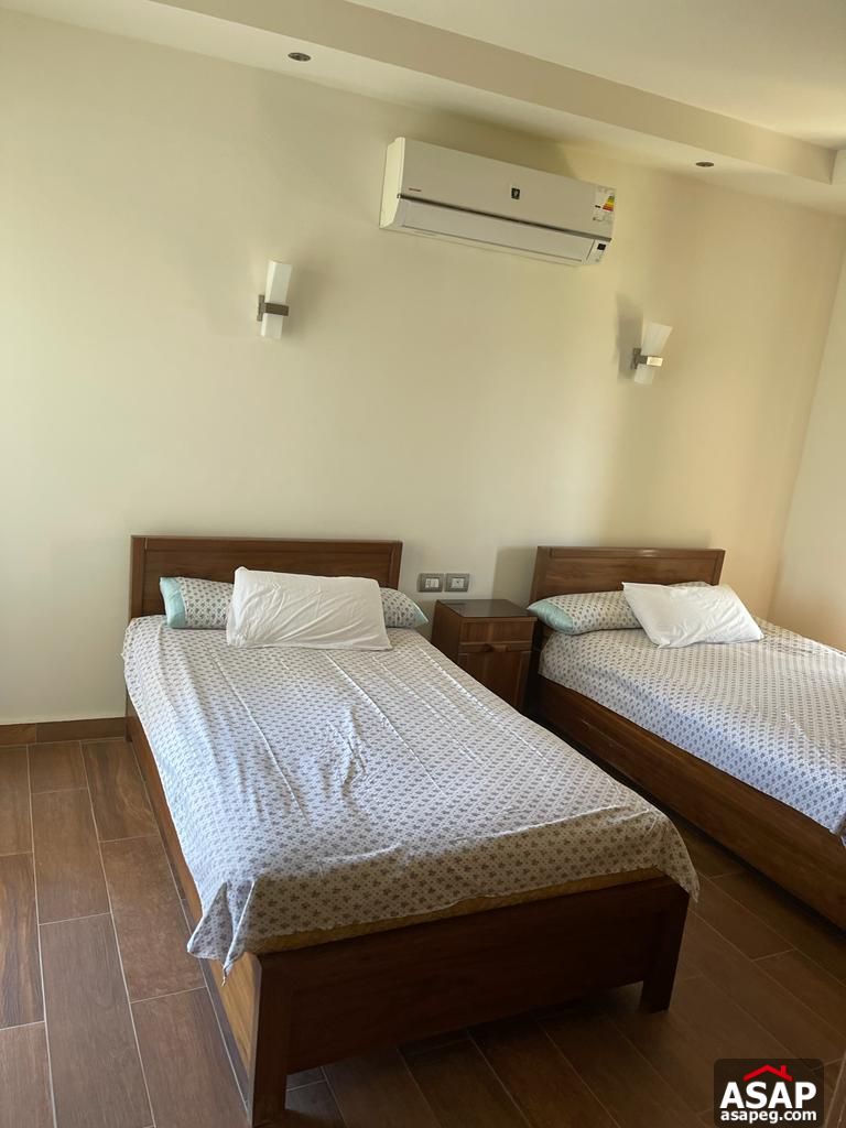 Finished Villa with Lake View for Sale in Hacienda Bay Finished Villa with Lake View for Sale in Hacienda Bay