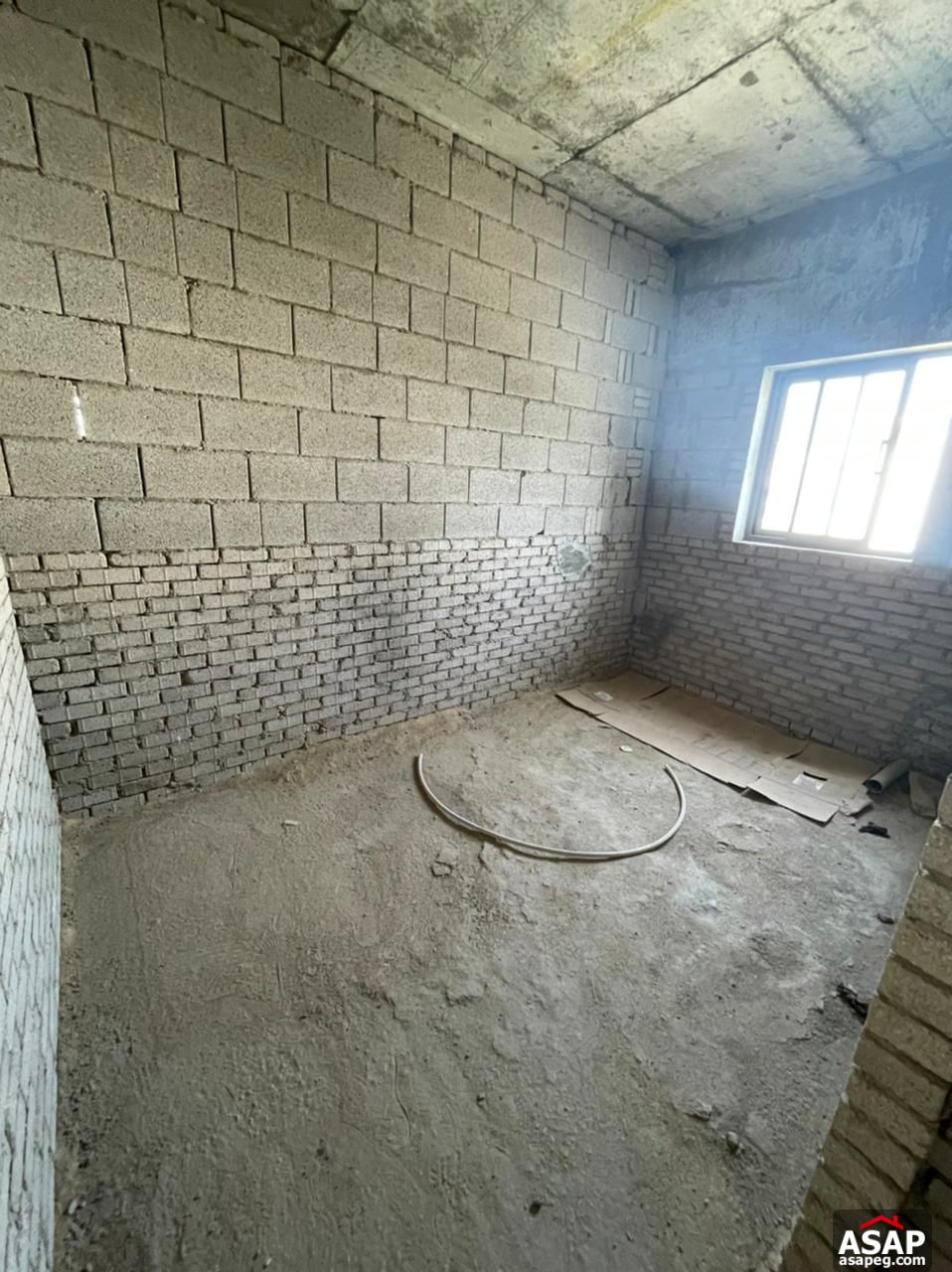 Penthouse with Pool for Sale in Lake View Residence