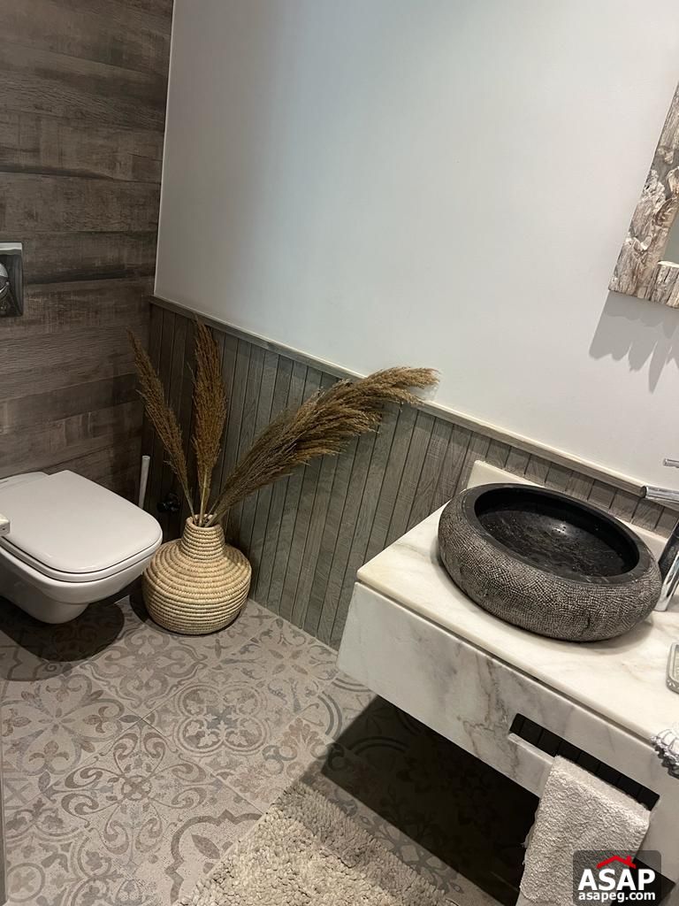 Duplex with Garden for Rent Eastown