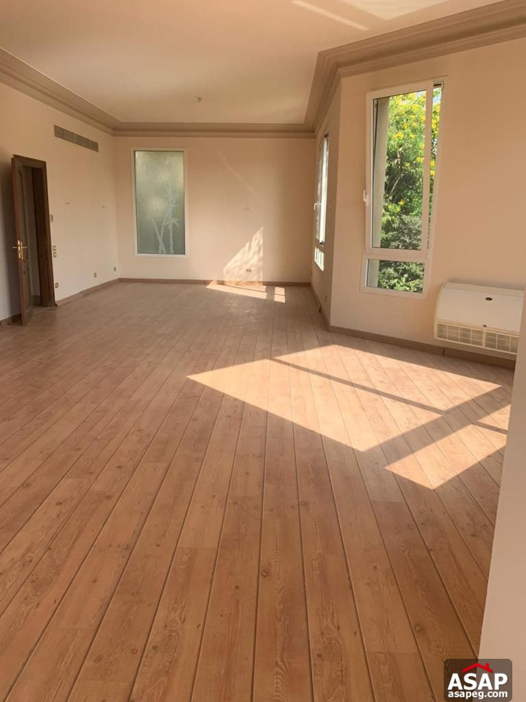 Stand Alone with Swimming Pool for Sale in Lake View Stand Alone with Swimming Pool for Sale in Lake View