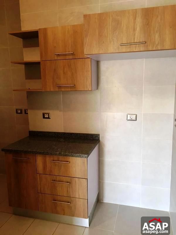 Apartment with Garden in Village Gate Apartment with Garden in Village Gate