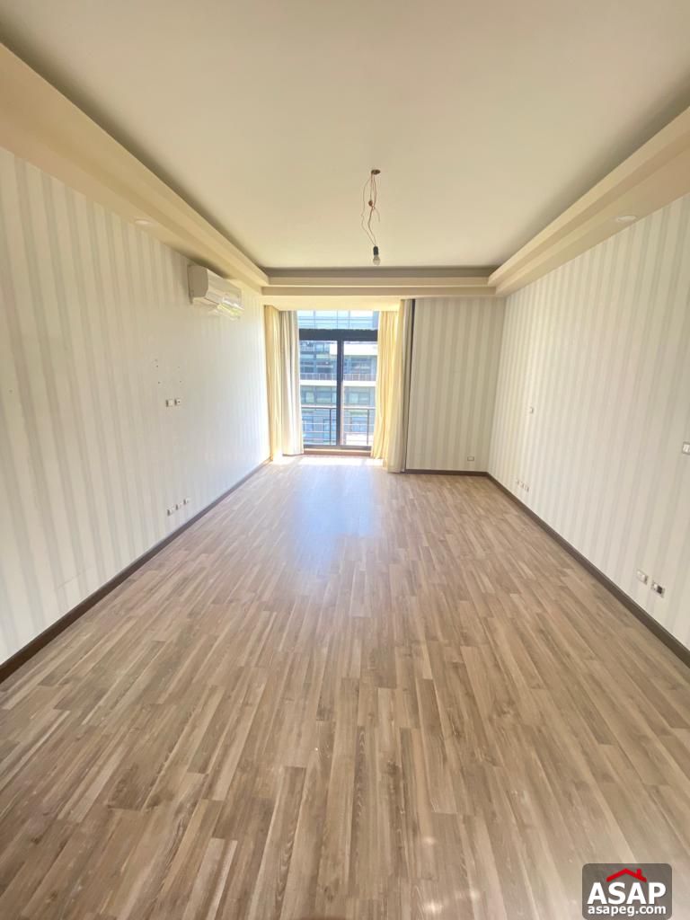 Apartment for Rent in the WaterWay Apartment for Rent in the WaterWay