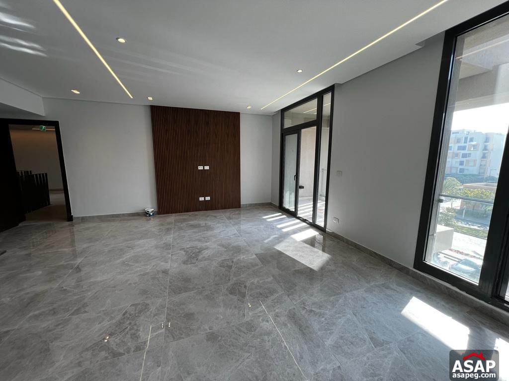 Semi-Furnished Apartment for Rent in Eastown