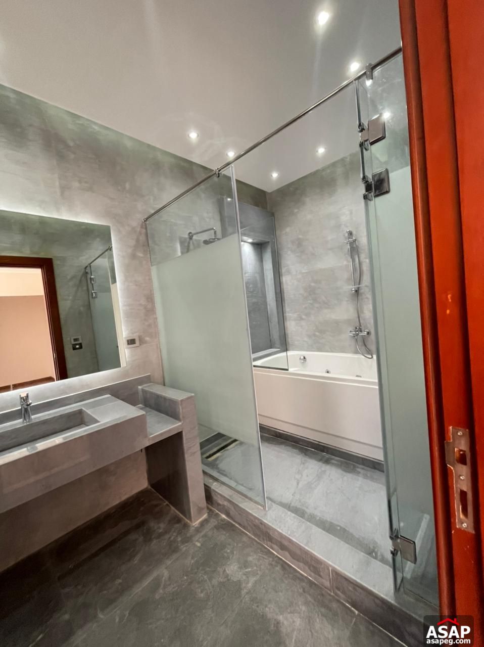 Apartment for Rent in Village Avenue