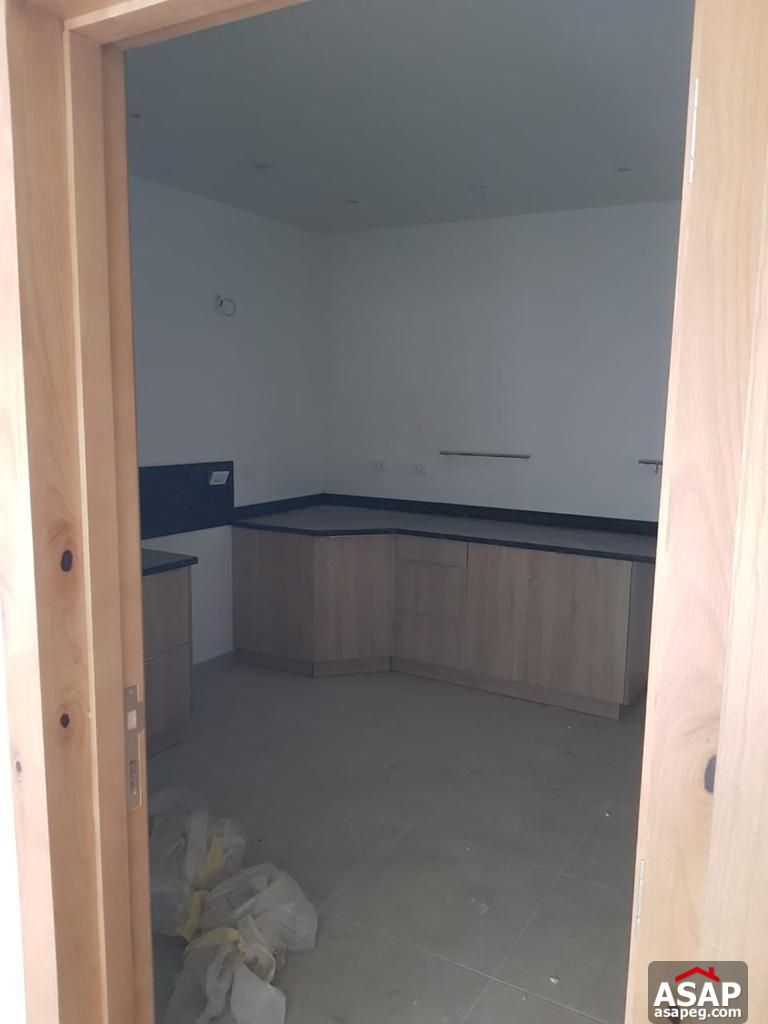 Apartment for Rent in Eastown Compound