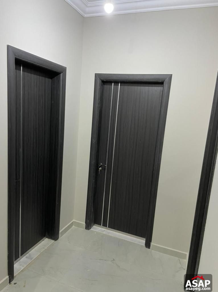 Duplex with Garden for Sale in Village Avenue Duplex with Garden for Sale in Village Avenue