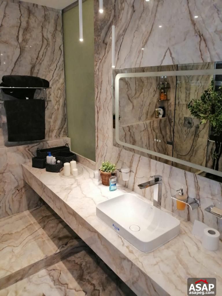 Apartment with Private Garden in the WaterWay for Rent