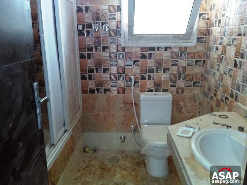 Town House for Rent in Sheikh Zayed Town House for Rent in Sheikh Zayed