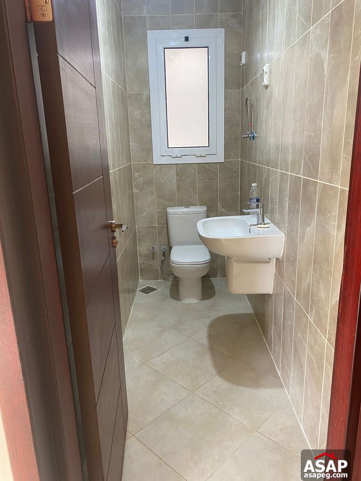 Apartment with Landscape View for Rent in Hyde Park Apartment with Landscape View for Rent in Hyde Park