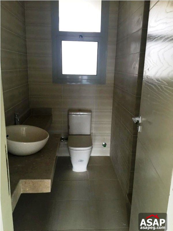 Apartment for Sale in Village Gate Apartment for Sale in Village Gate