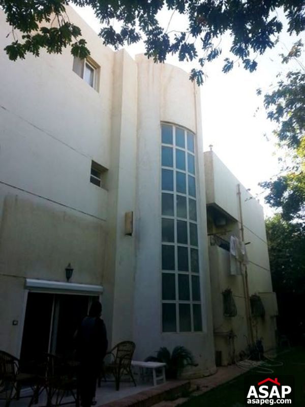 Villa with Big Garden for Sale in Rehab Villa with Big Garden for Sale in Rehab