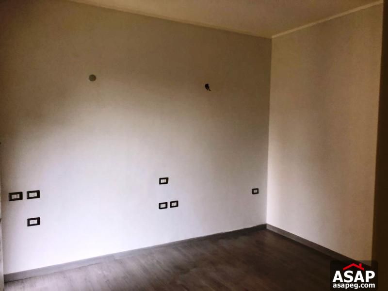 Duplex with Garden in Village Gate Compound Duplex with Garden in Village Gate Compound