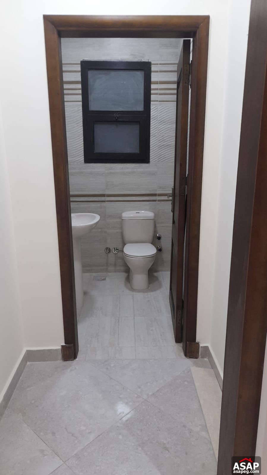 Semi Furnished Apartment for Rent in Eastown