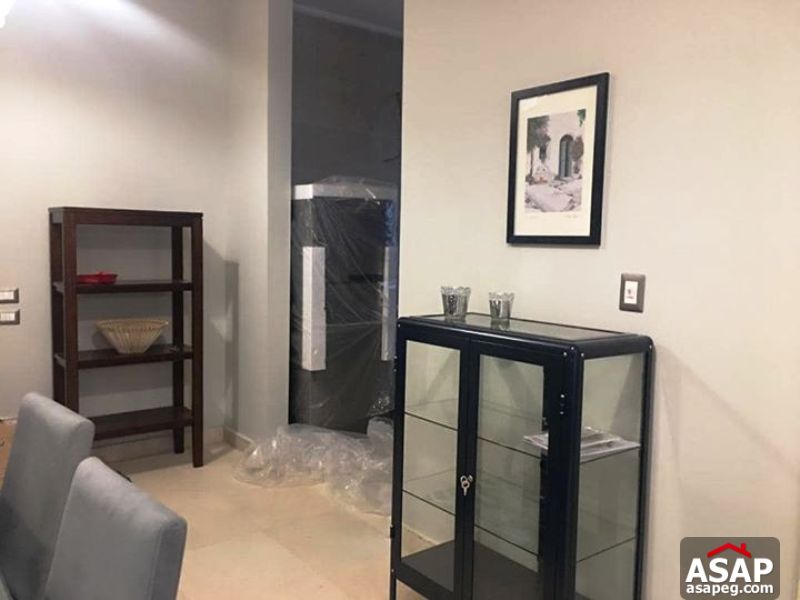 Studio with Garden for Rent in Village Gate Studio with Garden for Rent in Village Gate