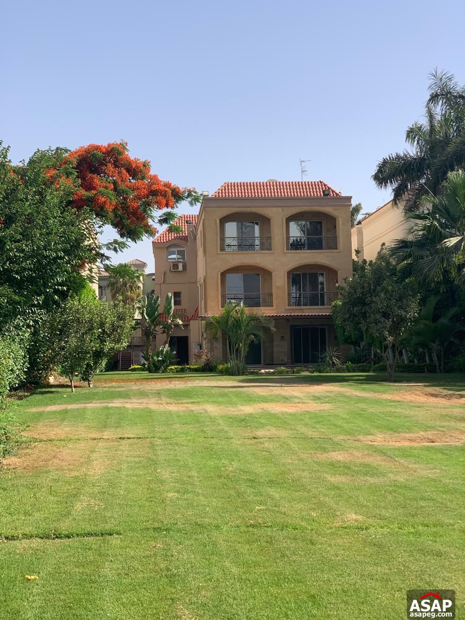 Villa with Golf View for Sale in Mirage Compound Villa with Golf View for Sale in Mirage Compound