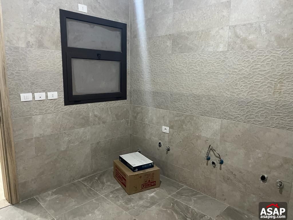 Ground Floor for Rent in Fifth Square