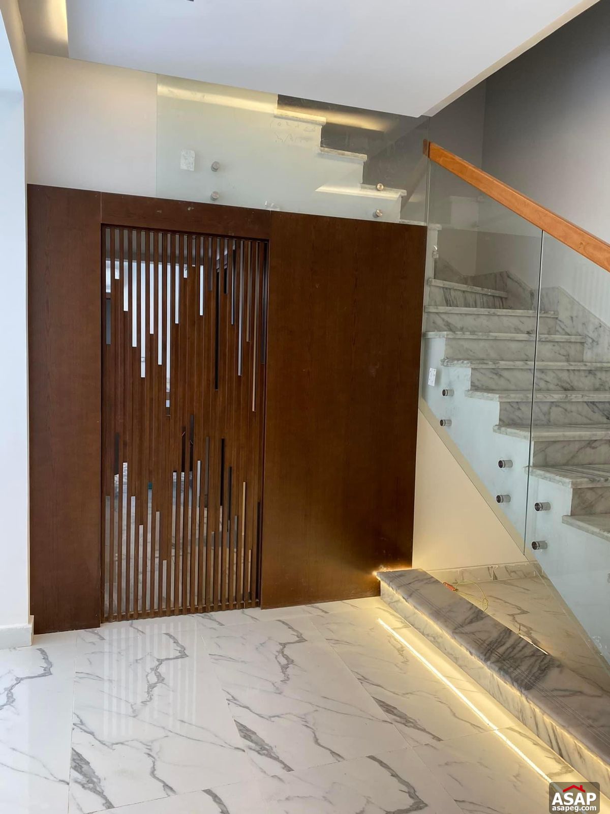 Duplex with Garden or Rent in Eastown