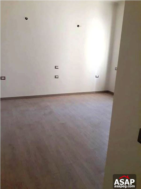 Apartment for Rent in Village Gate Apartment for Rent in Village Gate