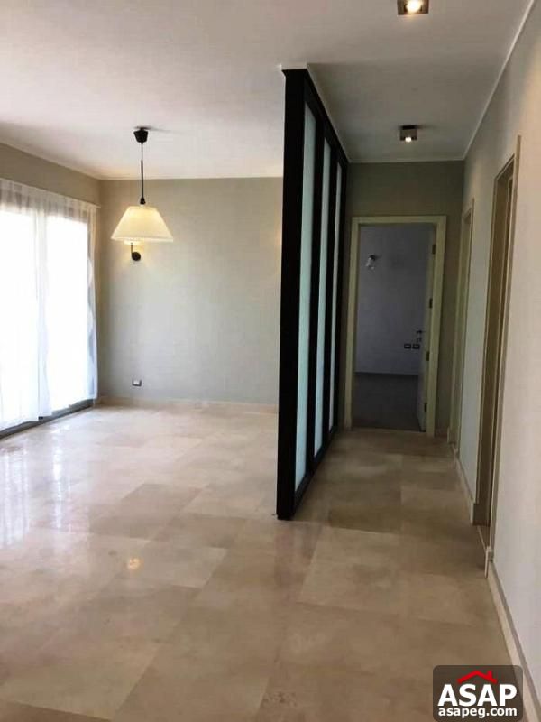 Apartment for Rent in Village Gate Compound