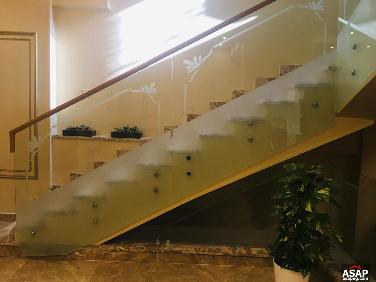 Villa with Swimming Pool for Sale in La Rose Villa with Swimming Pool for Sale in La Rose