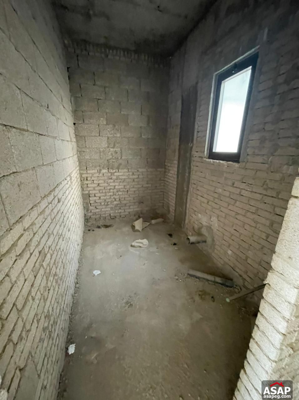 Penthouse with Pool for Sale in Lake View Residence