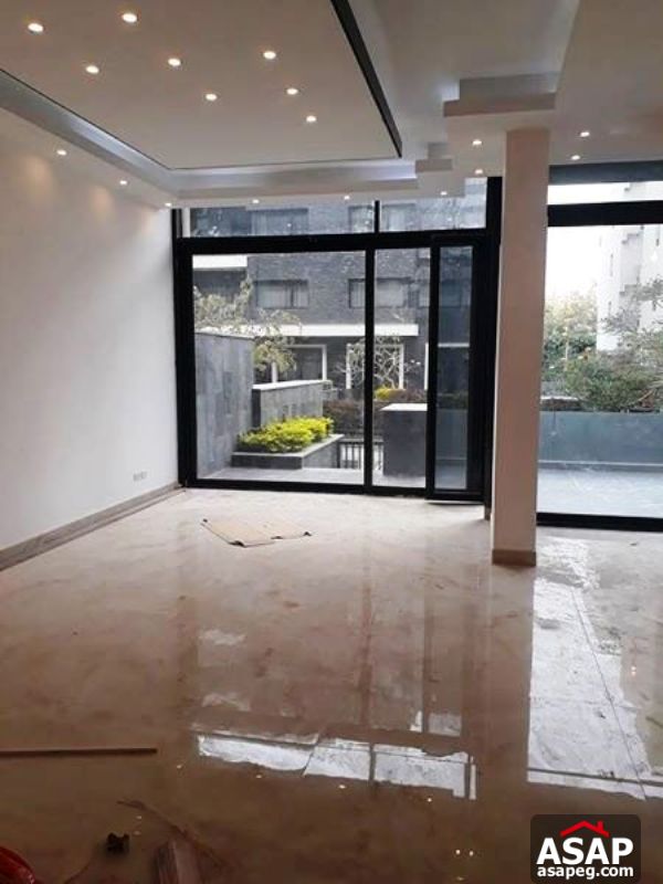 Apartment with Garden for Rent in WaterWay Apartment with Garden for Rent in WaterWay