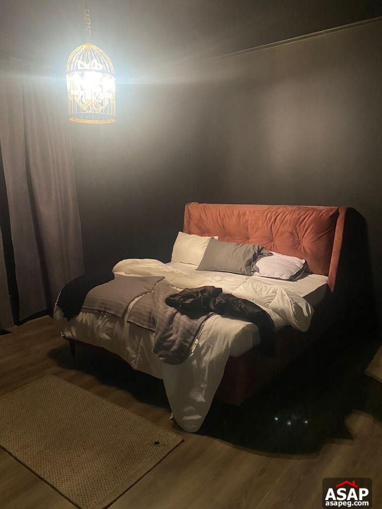 Ground Floor for Sale in Hyde Park