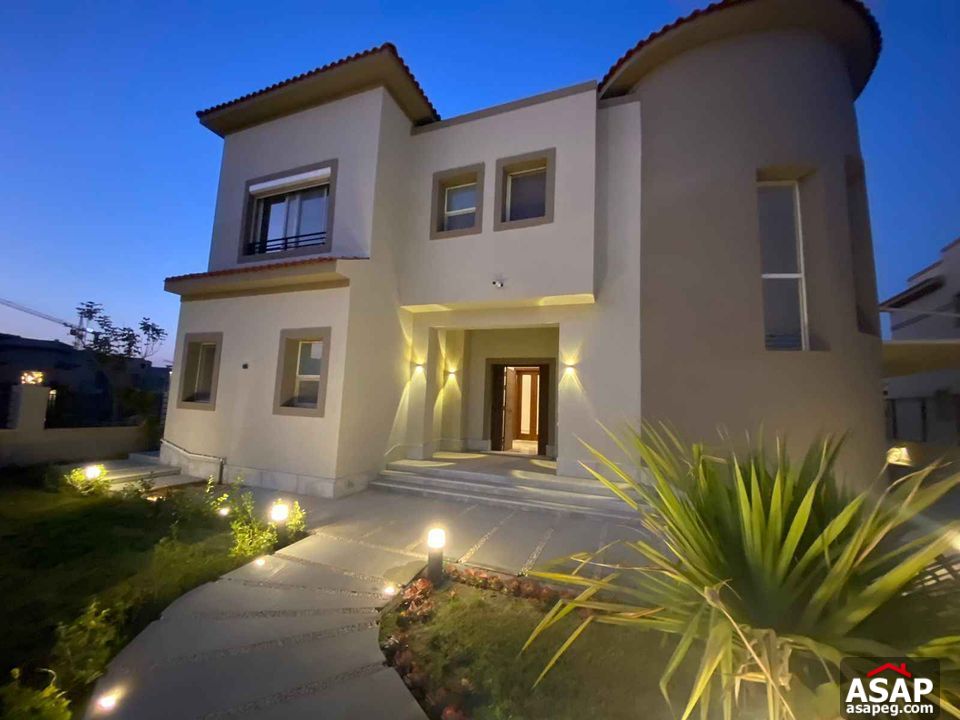 Villa with Lake View for Rent in Palm Hills Katameya Villa with Lake View for Rent in Palm Hills Katameya