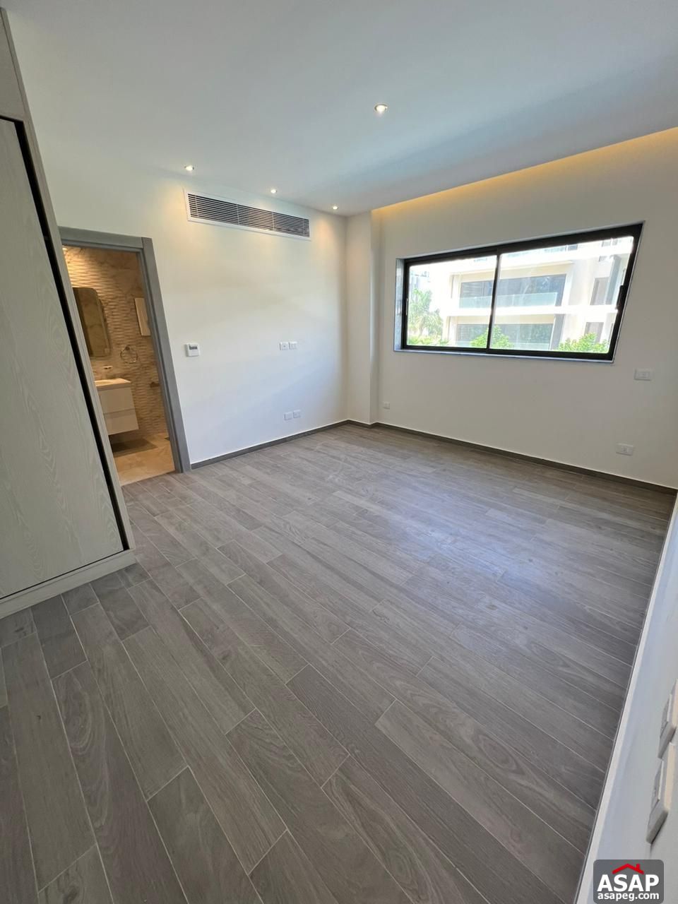 Semi Furnished Apartment for Rent in Lake View Residence Semi Furnished Apartment for Rent in Lake View Residence