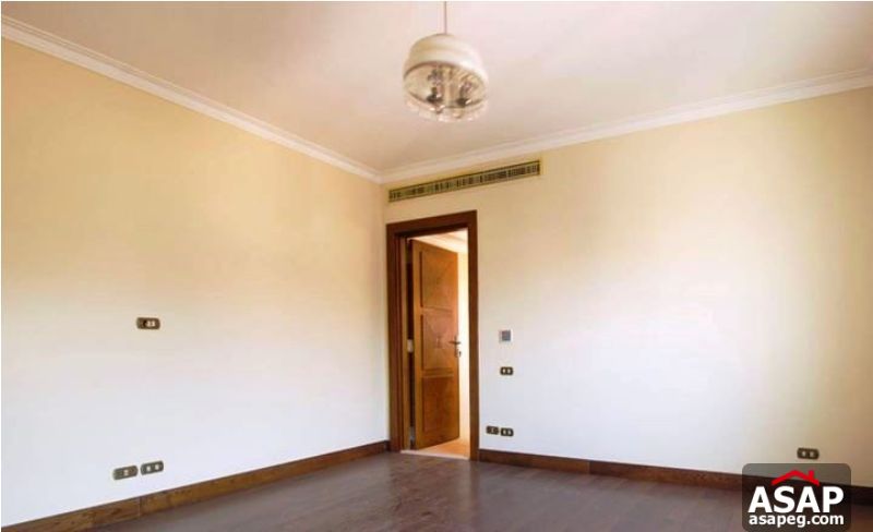 Villa for Rent in Marina City