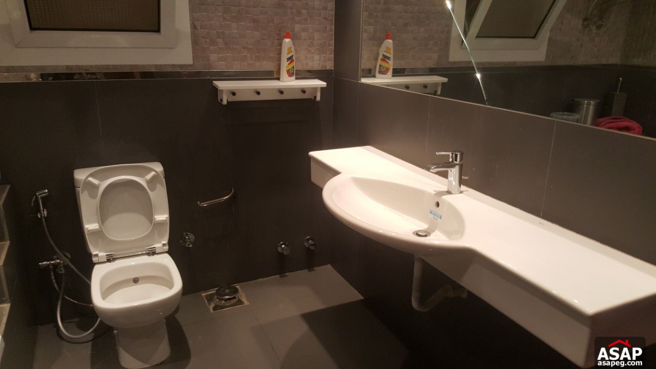 Town House for Sale in Grand Residence Town House for Sale in Grand Residence