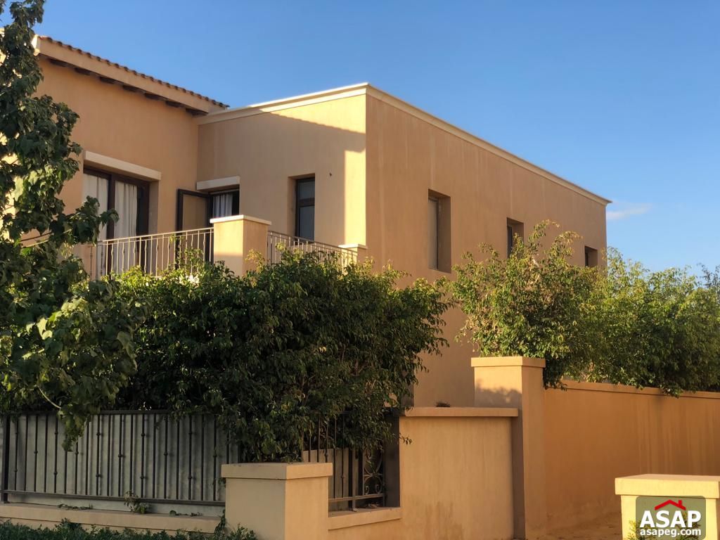 Villa for Sale in Mivida