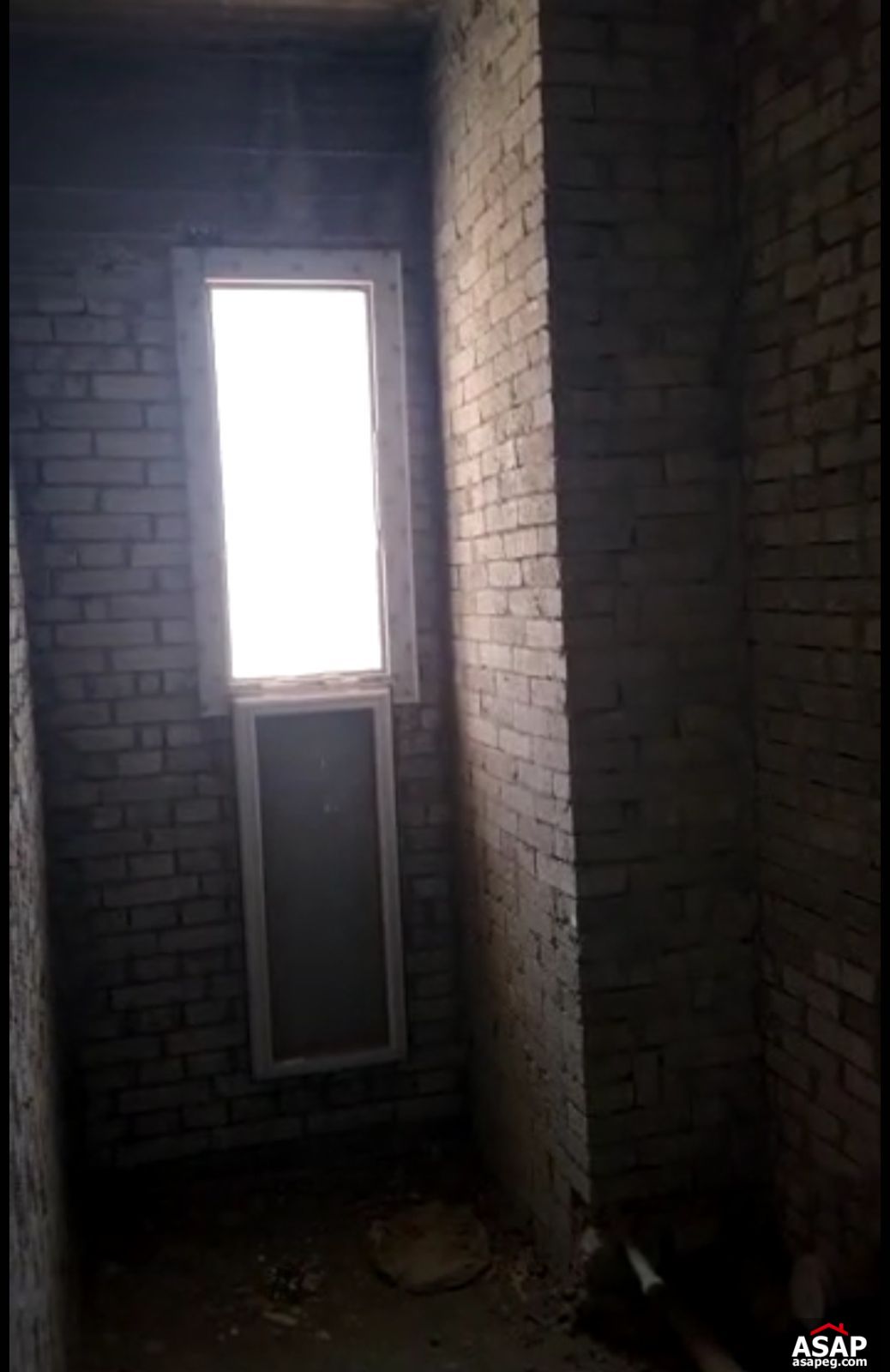 Apartment with Garden View for Sale in Hyde Park Apartment with Garden View for Sale in Hyde Park