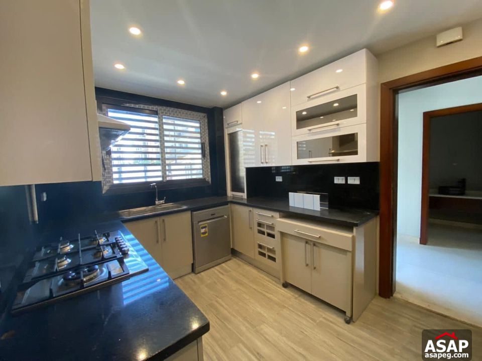 Duplex with Garden for Rent in Westown