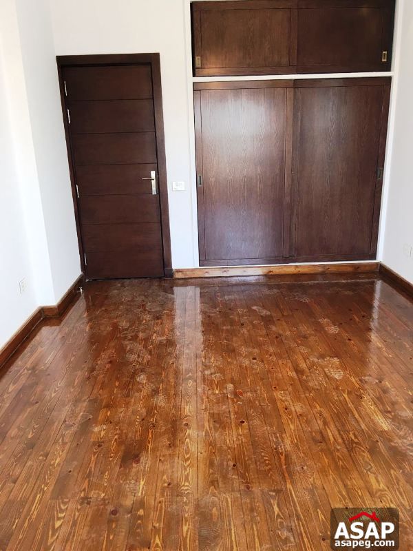 Roof for Rent in West Arabella Roof for Rent in West Arabella