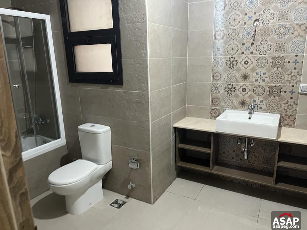 Ground Floor for Rent in Fifth Square