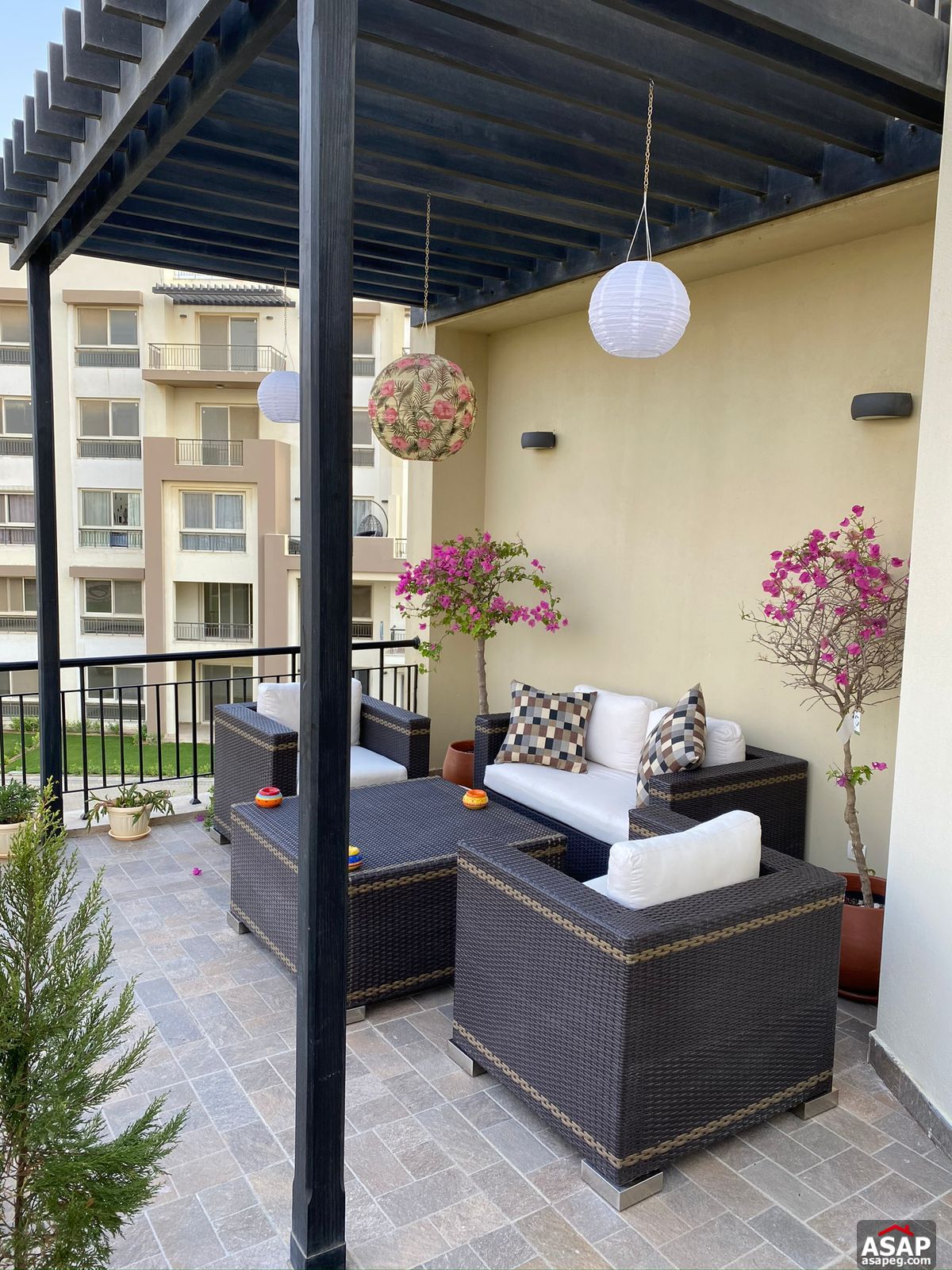 Apartment for Sale in Uptown Cairo Compound Apartment for Sale in Uptown Cairo Compound