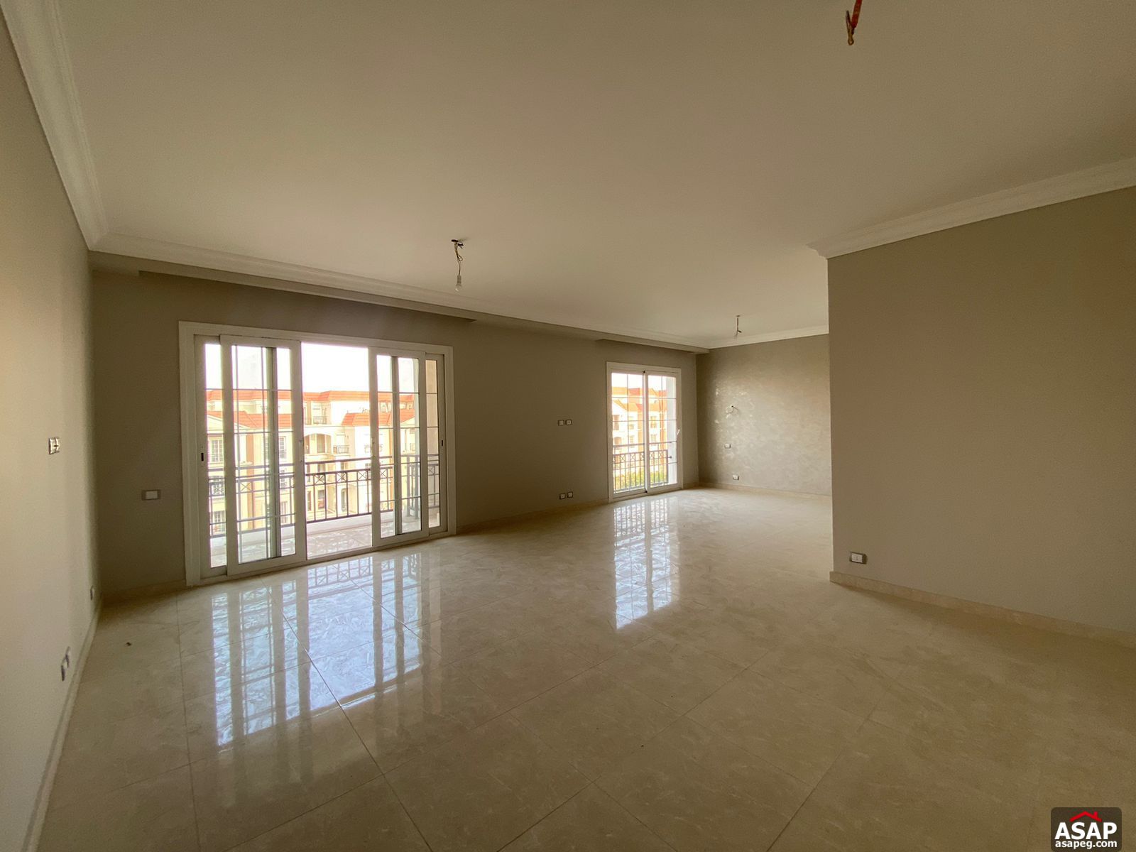 Penthouse with Lake View for Sale in Regents Park