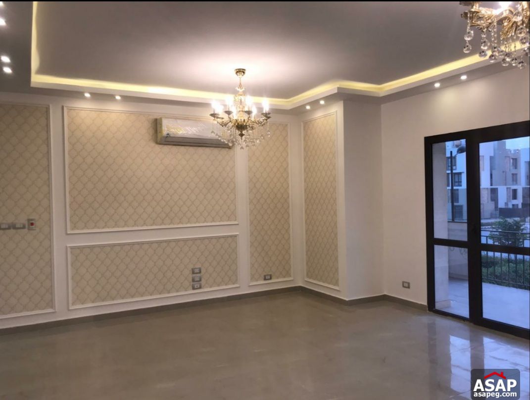 Apartment for Sale in Courtyard Compound Apartment for Sale in Courtyard Compound