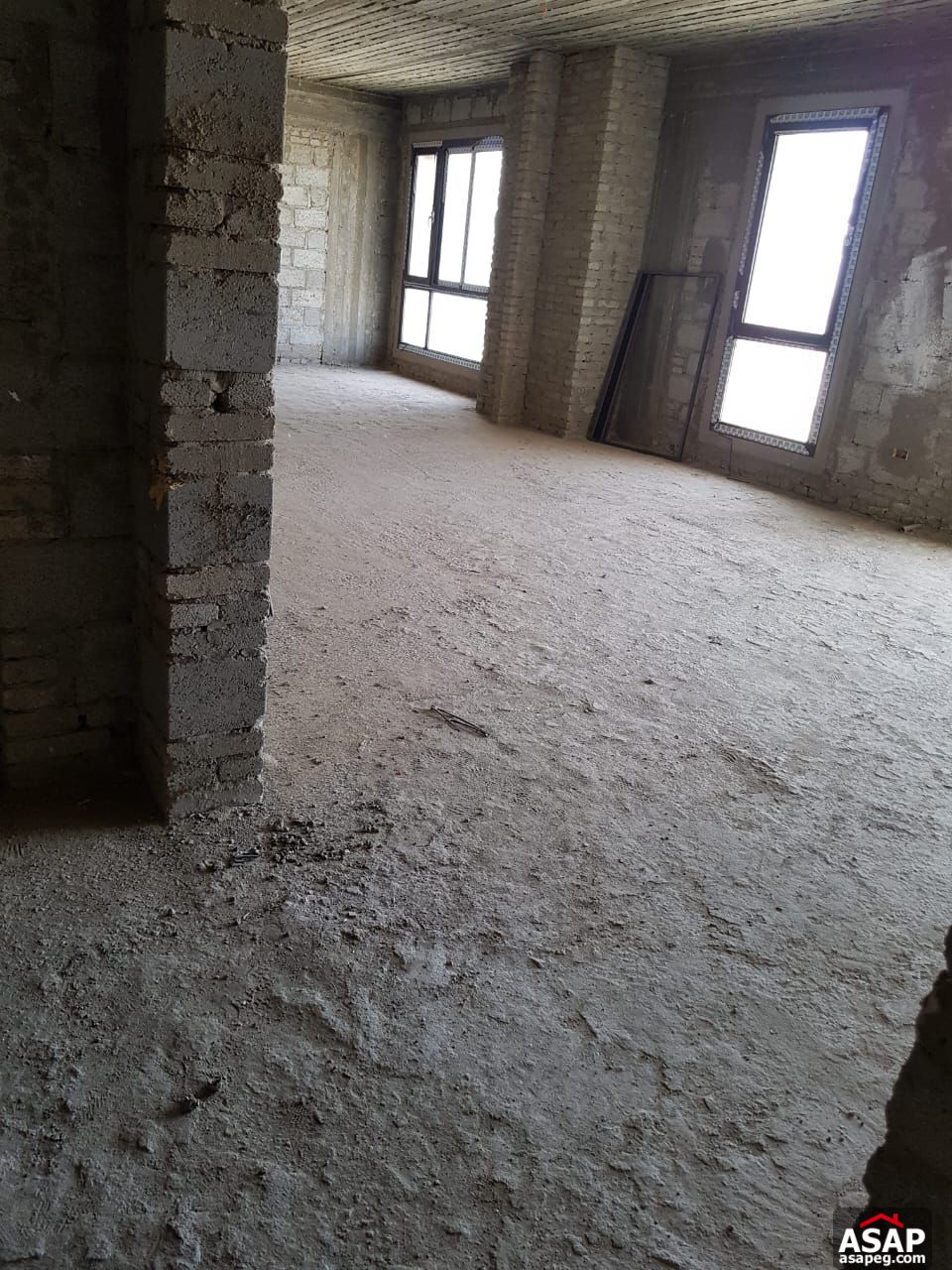 Triplex for Sale in Eastown Compound