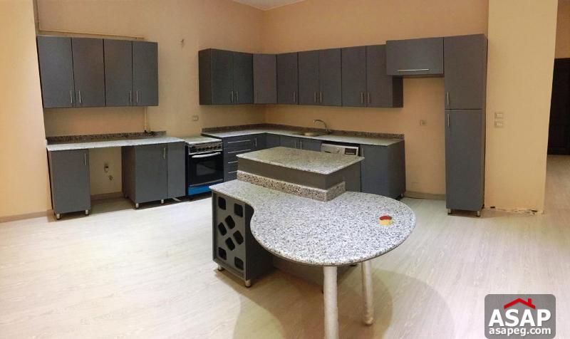 Duplex with Pool for Rent in West Golf Duplex with Pool for Rent in West Golf