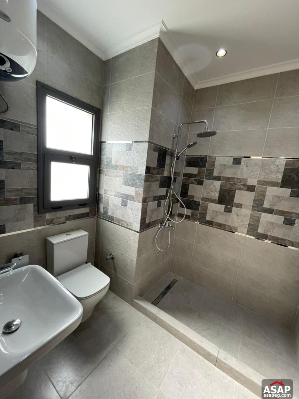 Semi Furnished Apartment for Rent in Eastown