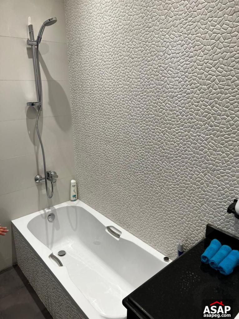 Villa for Rent in Marina City Compound